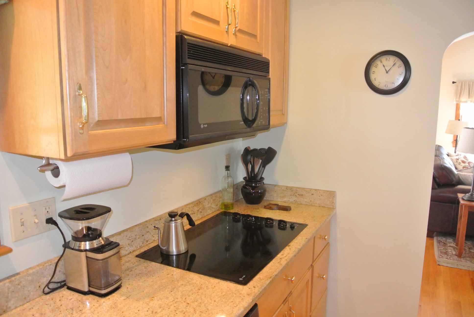 185 Paul Revere Road Needham MA 02494 | Kitchen
