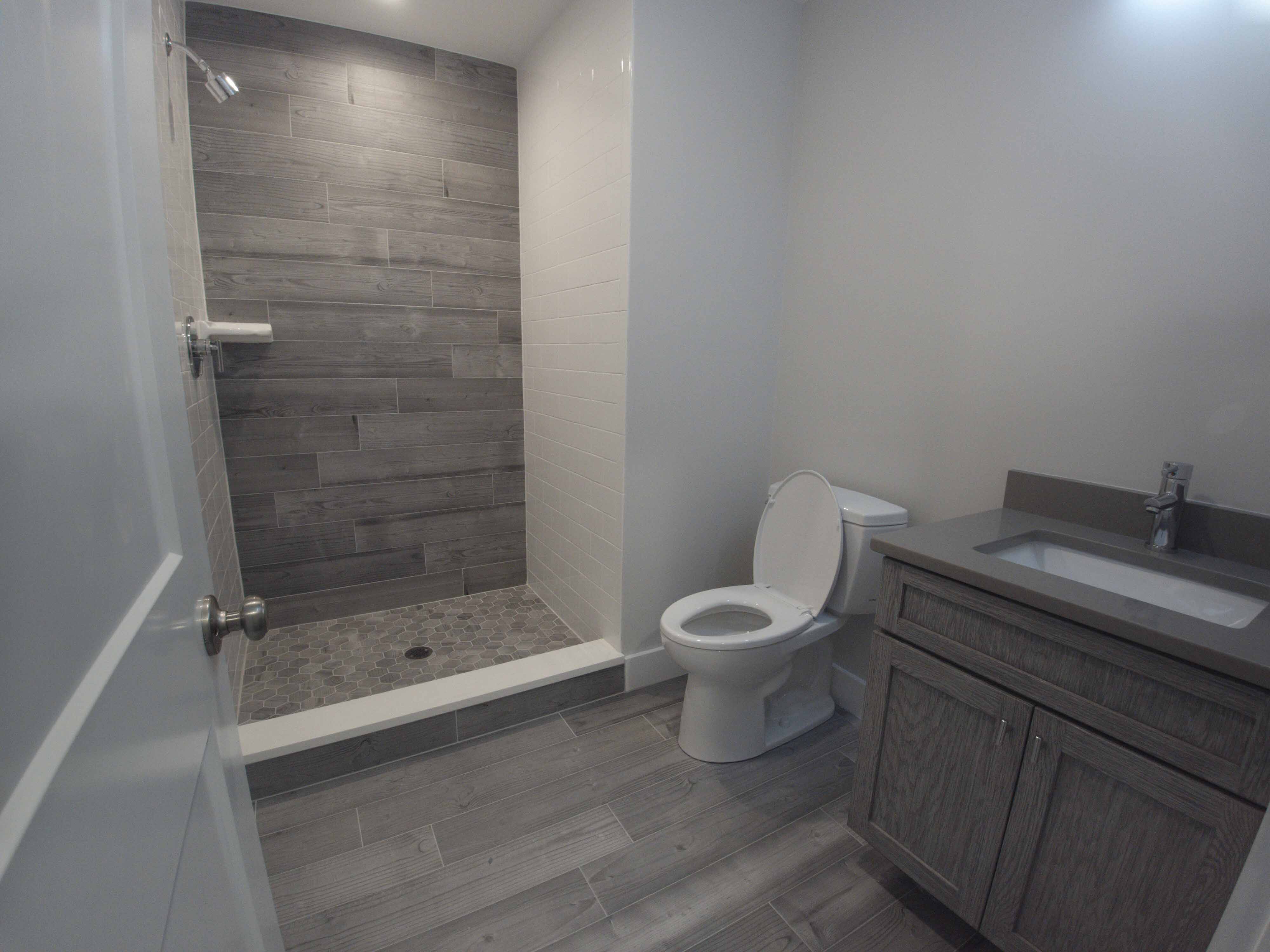 373 Hunnewell St Needham MA 02494 | Guest Bathroom