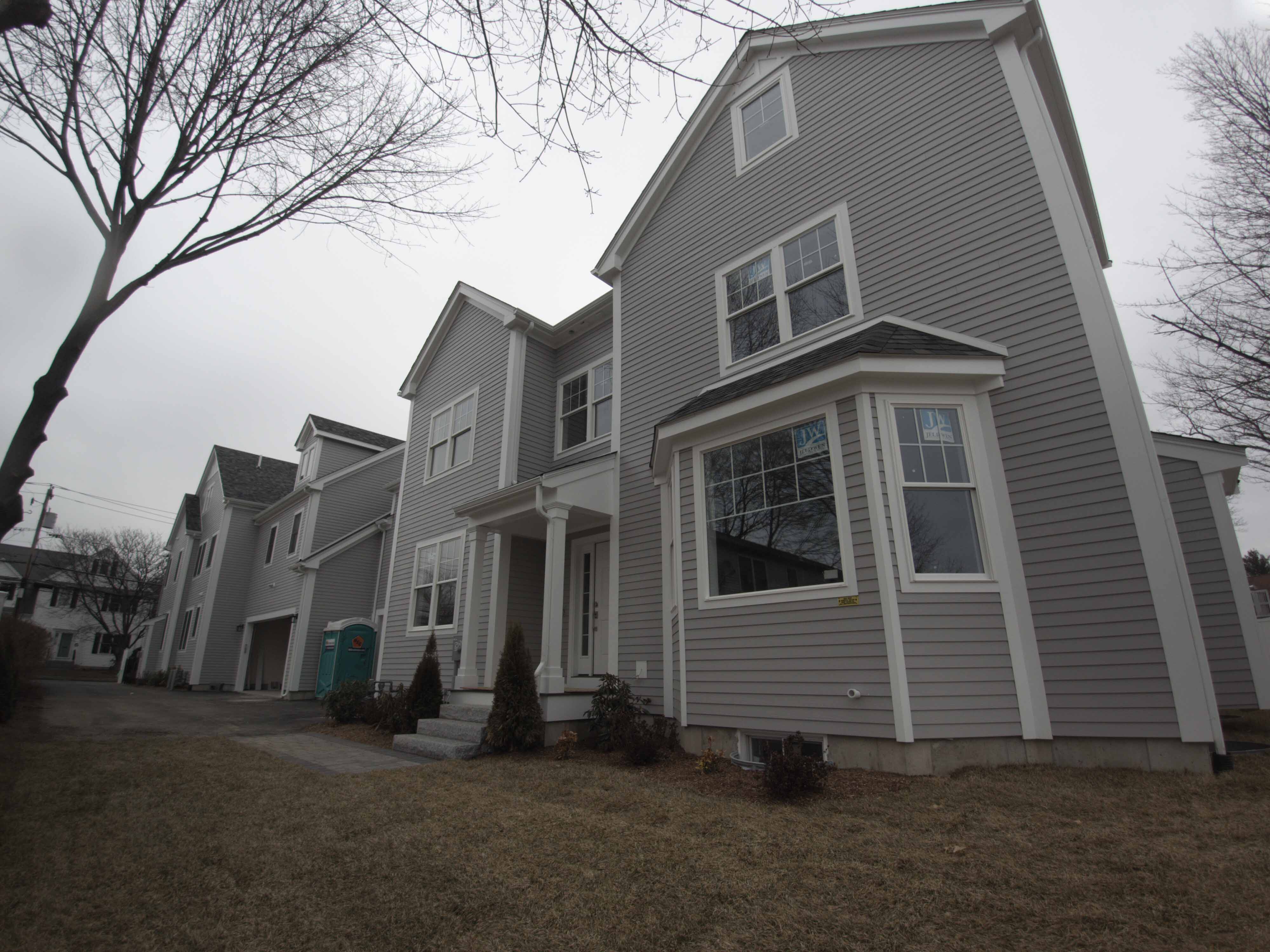 375 Hunnewell St, Needham, MA 02494