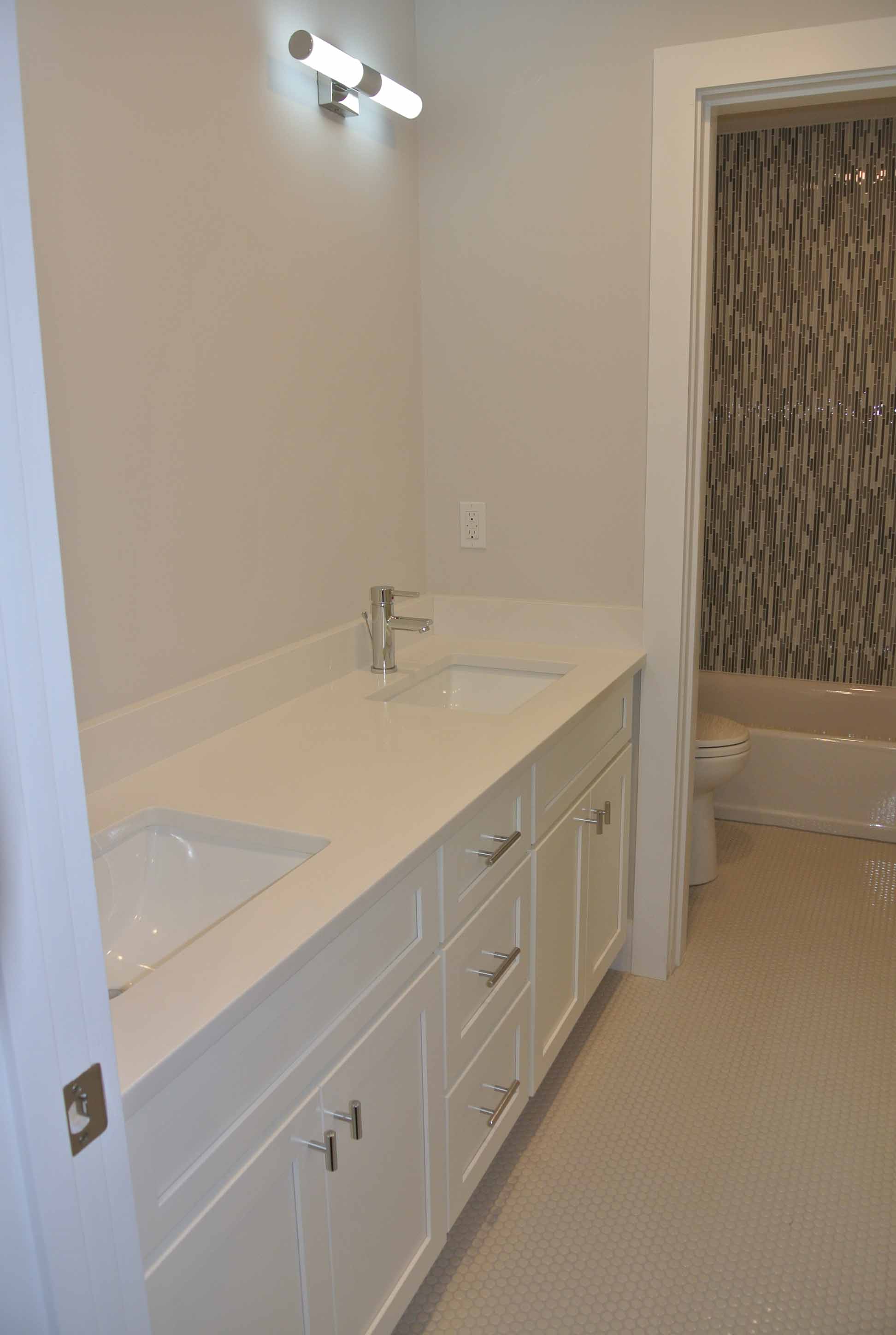 375 Hunnewell St Needham MA 02494 | Jack and Jill Bathroom