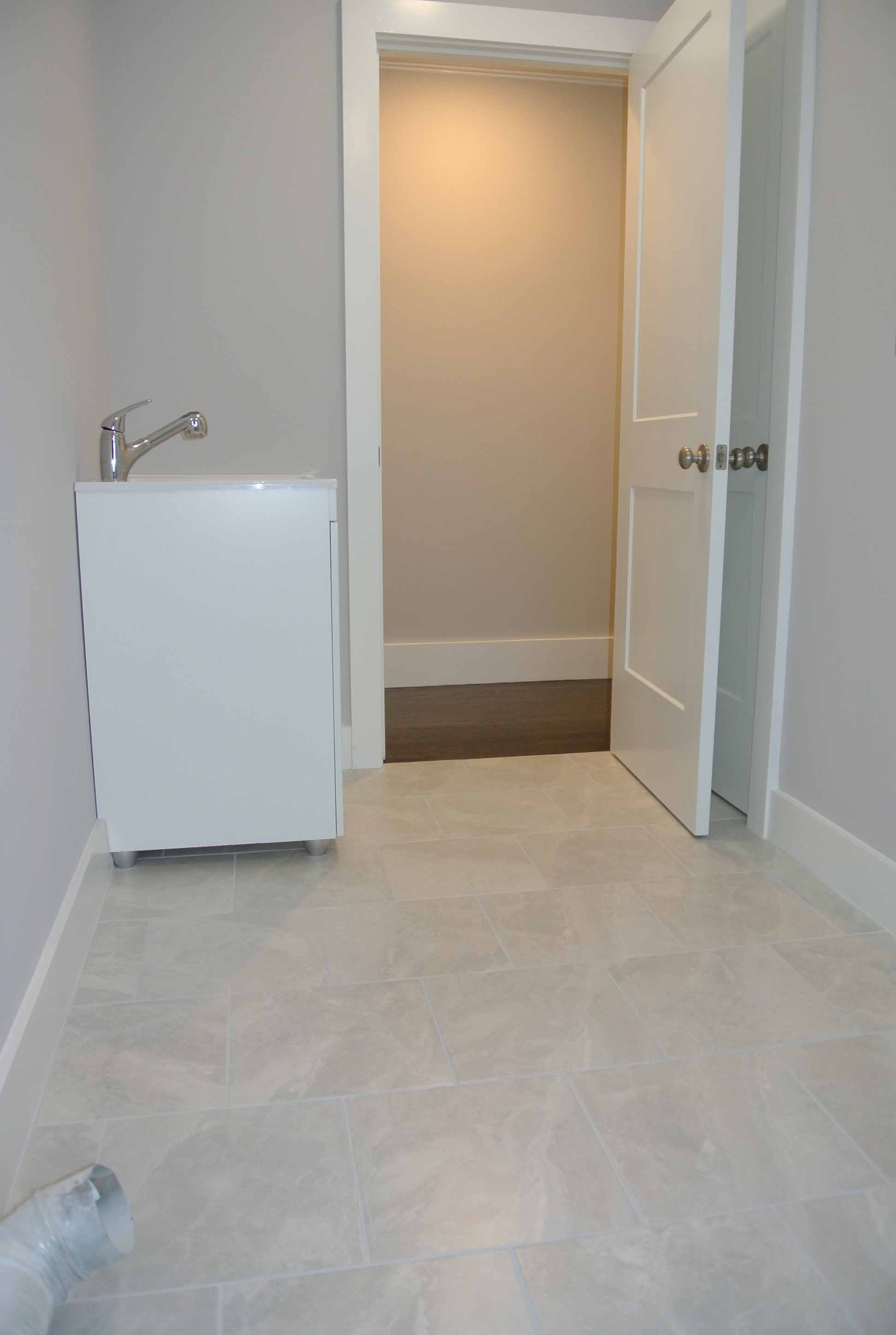 375 Hunnewell St Needham MA 02494 | Laundry Room