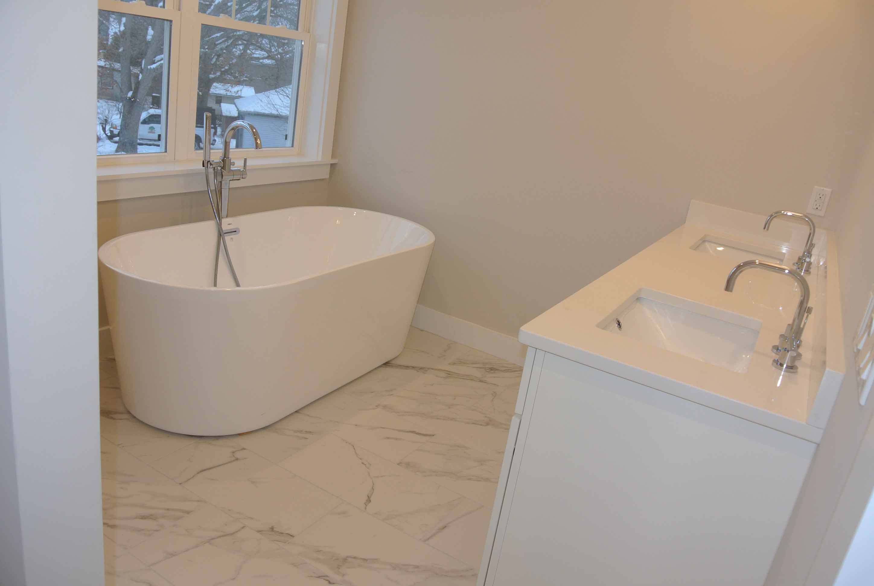373 Hunnewell St Needham MA 02494 | Master Bathroom